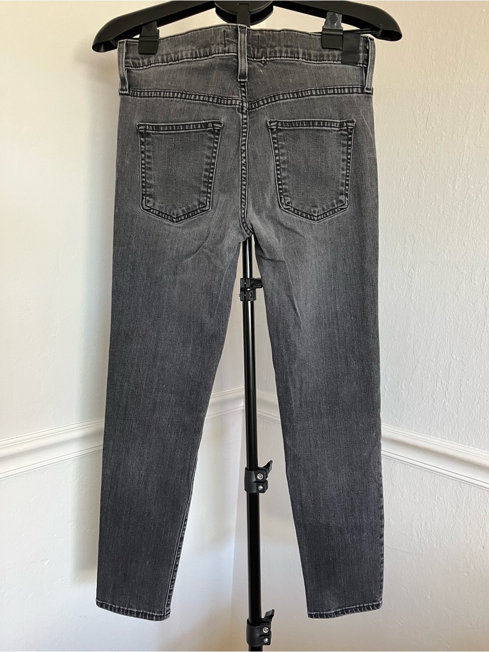 Vince Faded Black Stretch Skinny Jeans - Picture 4 of 7